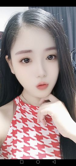 全平台最惨的玫瑰主播照片