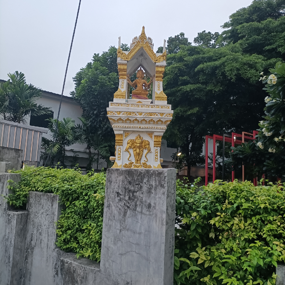 千里走一遍海报