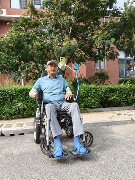 无聊听歌🍀蛇年好运主播照片