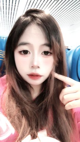 蔓一柠请假家里有事主播照片