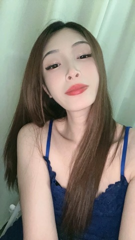 疯狂的小女人f主播照片