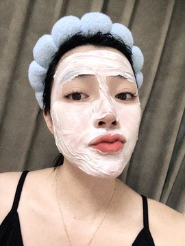 大气大长腿💕的图片