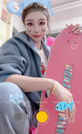 抱抱馨💌今晚休。主播照片
