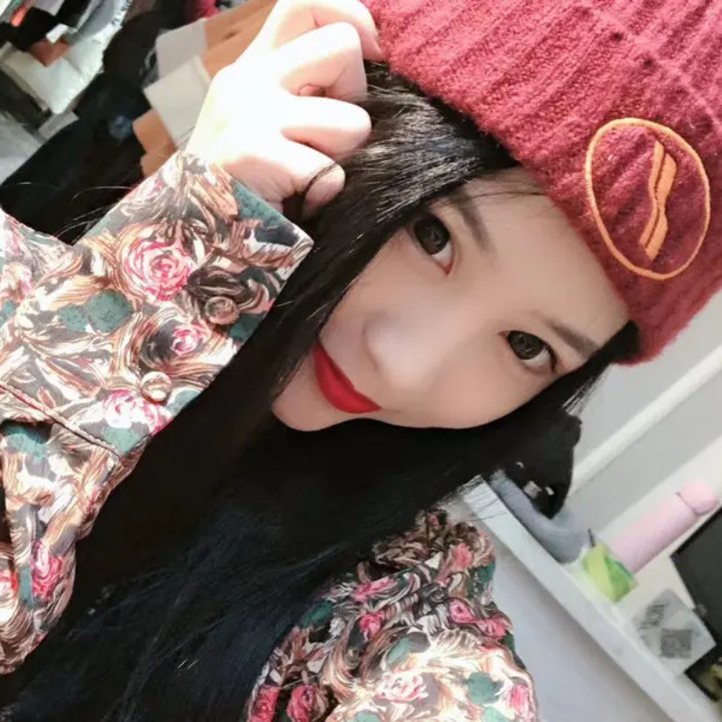 斯库✨荔枝的主播海报
