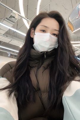 Wuli奶茶主播照片