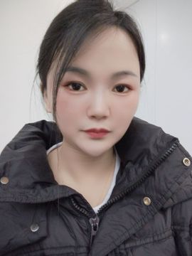 小甜贪财好色💕主播照片