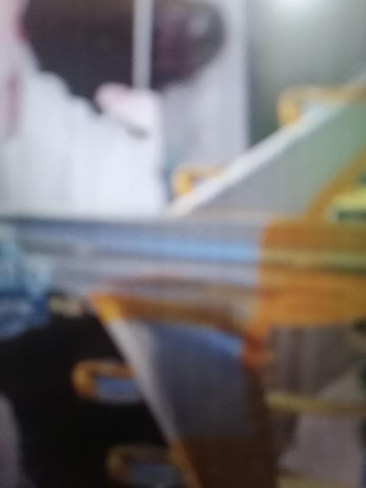 丑小鸭💞愿有一束光的图片