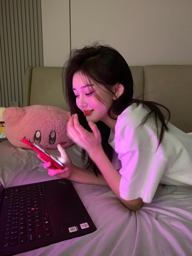 Lily喵的图片
