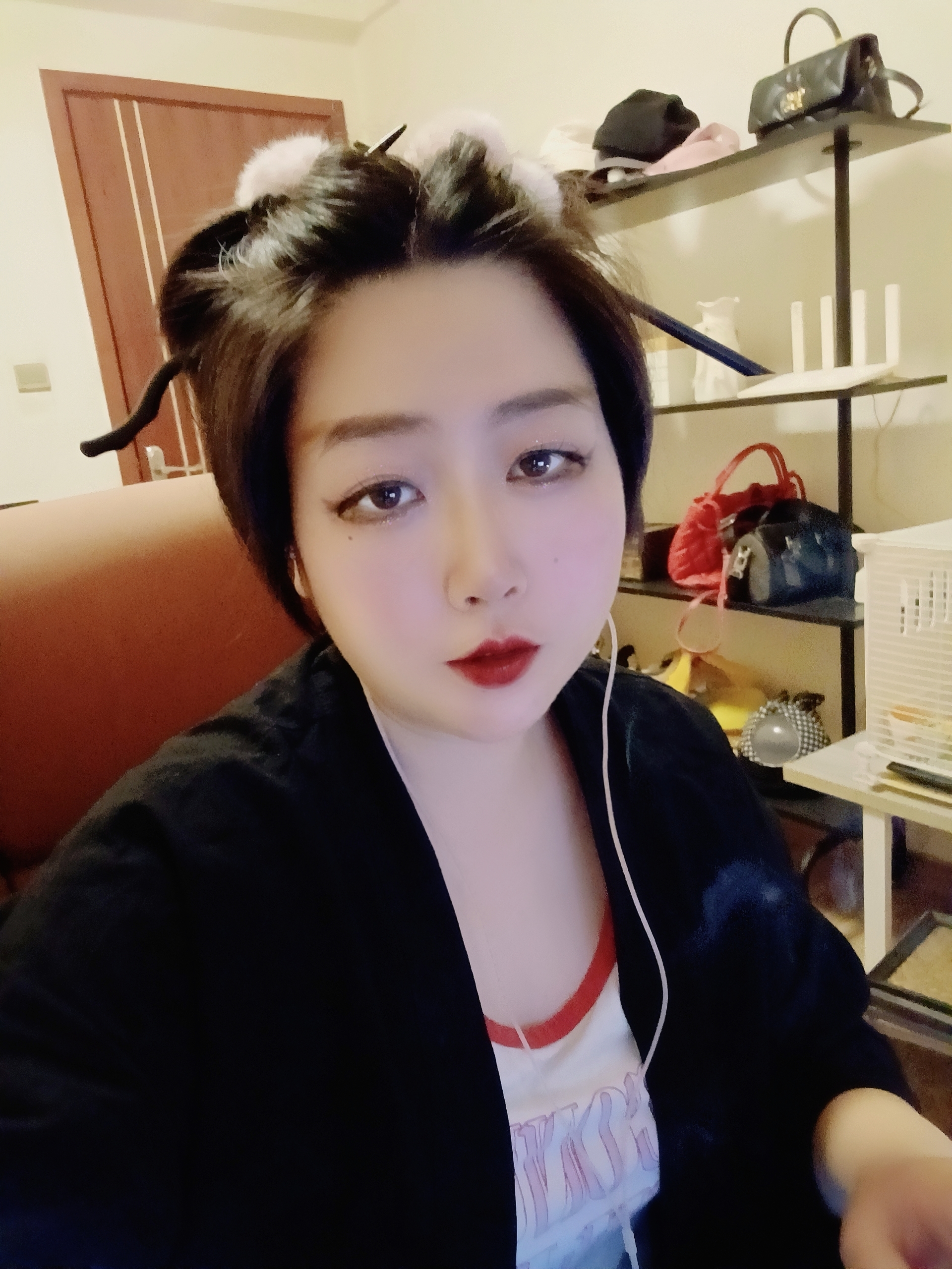 甜甜私房貓_的主播照片