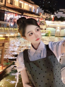 新人小一诺主播照片