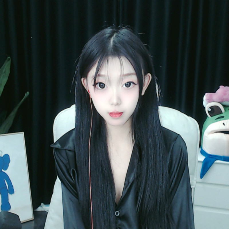 瑶瑶超甜.海报