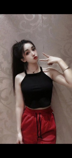 小玲宝🧸安静唱歌主播照片