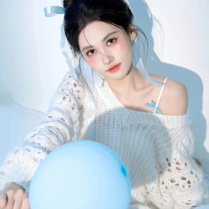 新人小小熊的主播海报