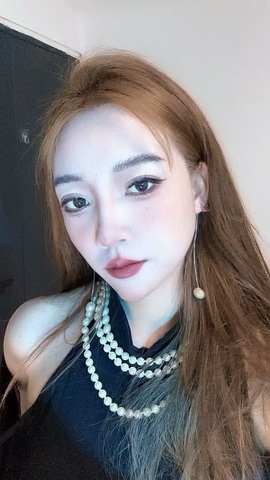 莓泥不行呀主播照片