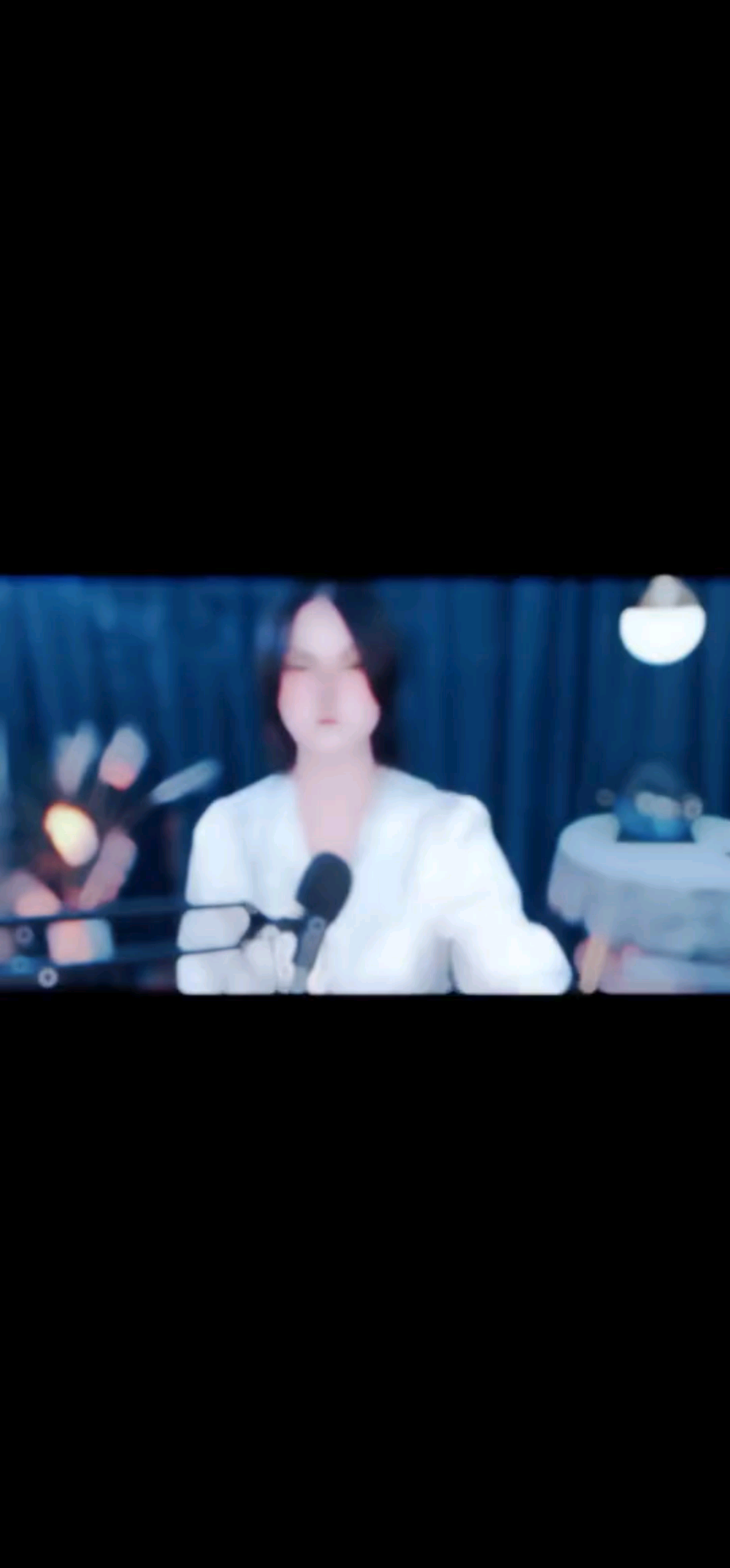 逗逗在调设备一会见吧