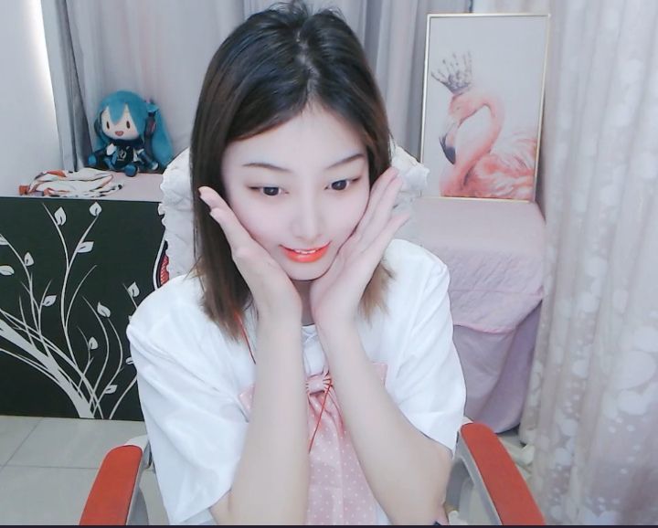 爱笑🌺幸福甜蜜蜜的图片
