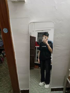 余忆me主播照片
