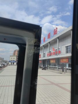 99。唱歌滴主播照片