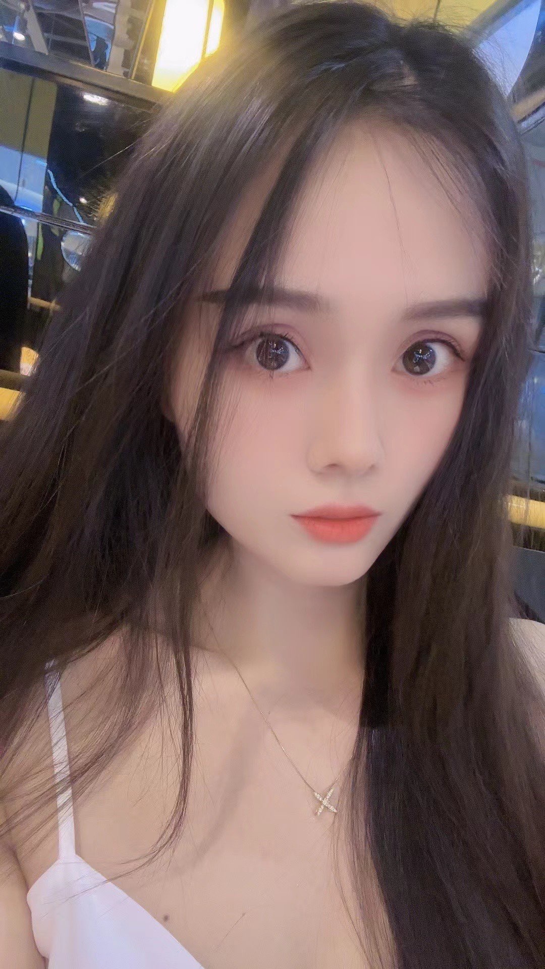 灵儿、唱歌滴主播图片