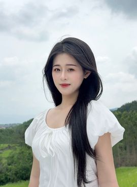 陈意礼2周年啦♡主播照片