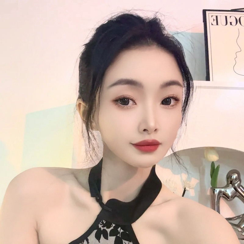 ☞♥菲菲的主播海报