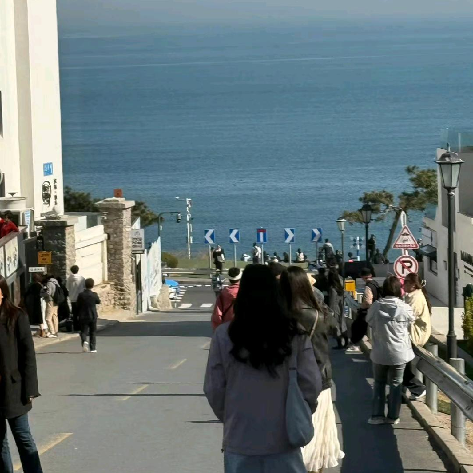 火炬八街海报