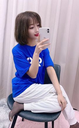 单身女人👩主播照片