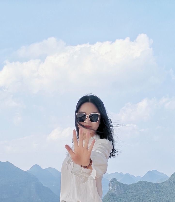 瞳瞳67的图片