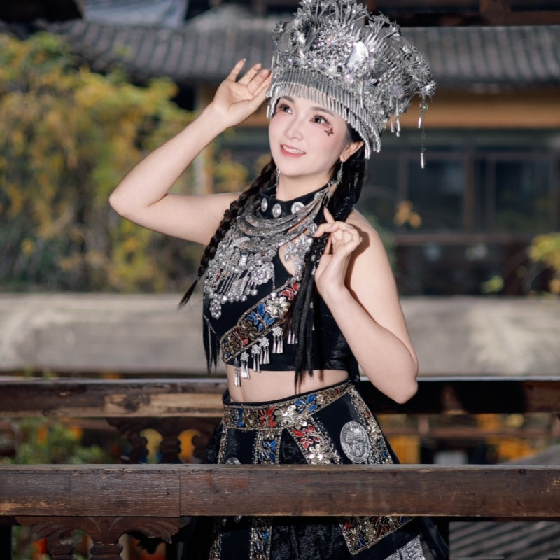 毁歌小天才LL的主播海报