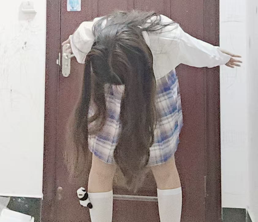 粥粥第一纯情❤主播图片