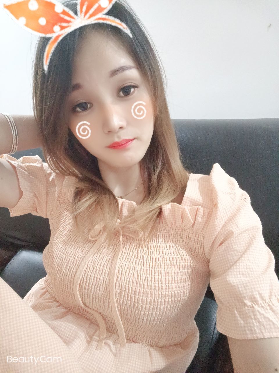 燕燕《承蒙厚爱》主播图片