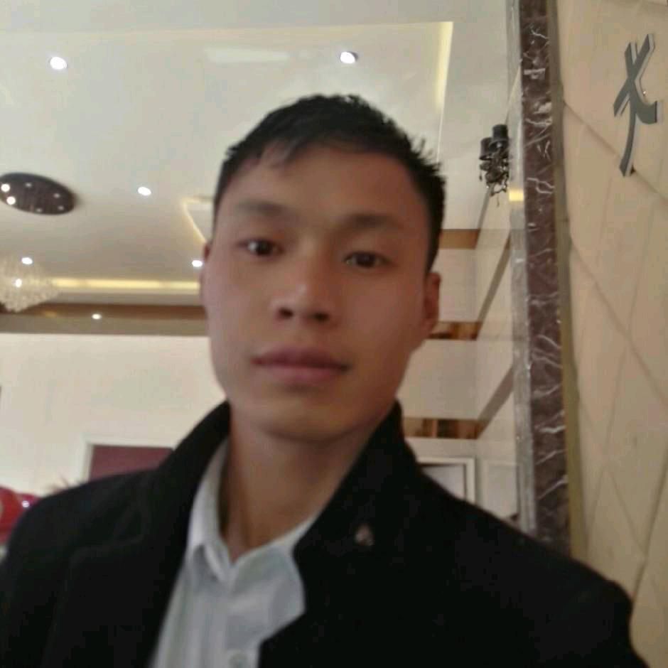 小张r2t的图片