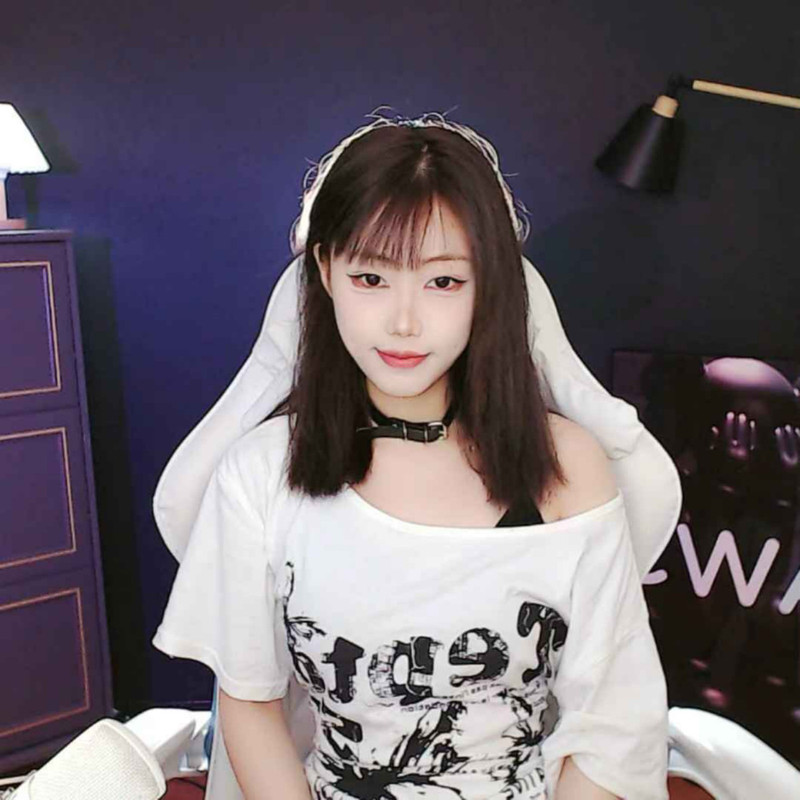 新人沫子.。
