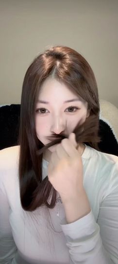 二两桃花醉今生的图片