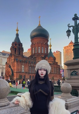 软趴趴🧸晚上播的图片