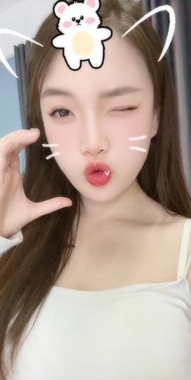 是uu呀~主播照片
