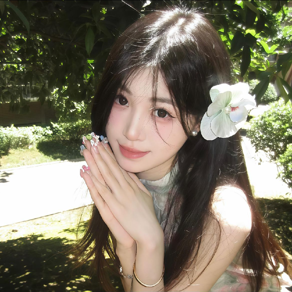 小桃子zzz海报