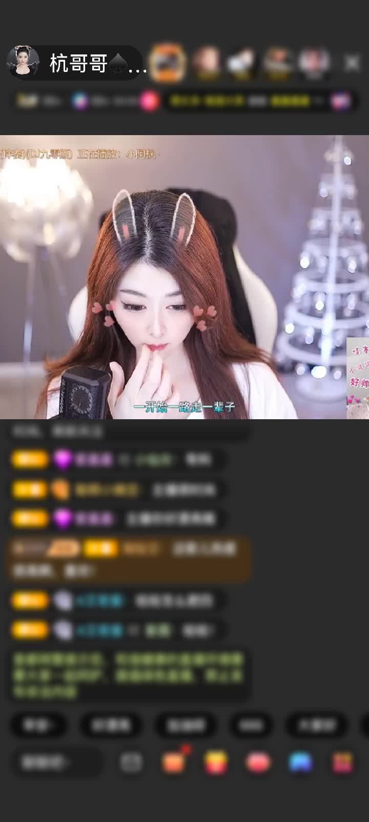一生太短，我总在遗憾遇见你太晚。