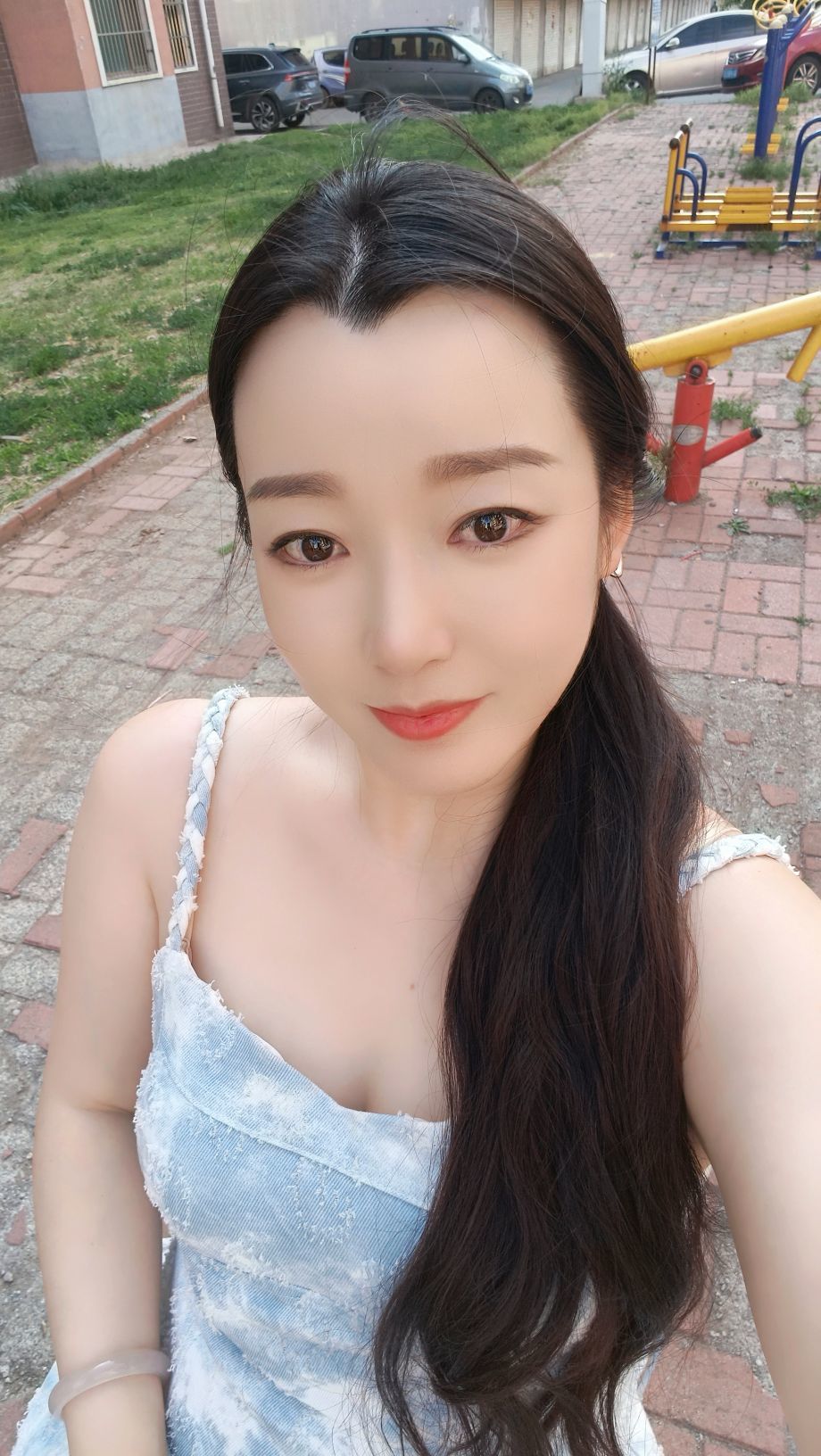 歌手赵佳怡的图片