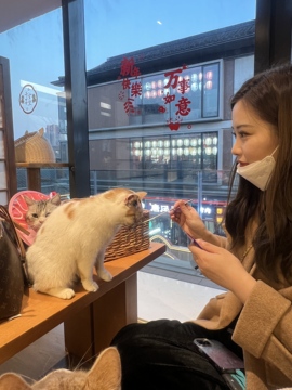 青柠不酸吖主播照片