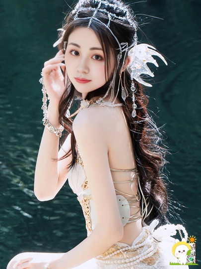 ღ锦鲤来米ꦼ多财多亿海报