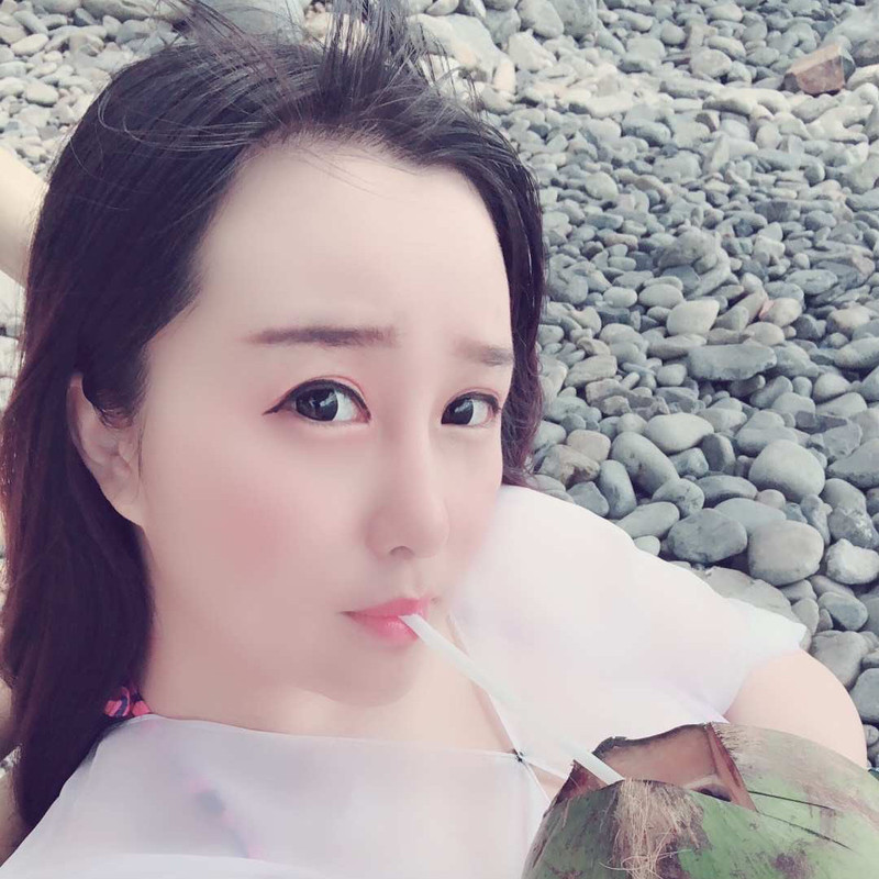 安妮等你来点歌的主播海报