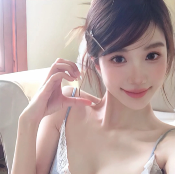 小姨🦄欣海报