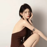 新人钟意妮在跳舞