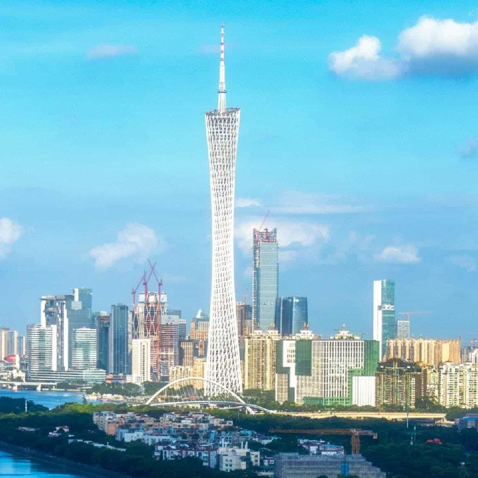 🦅孤独的鹰🦅海报