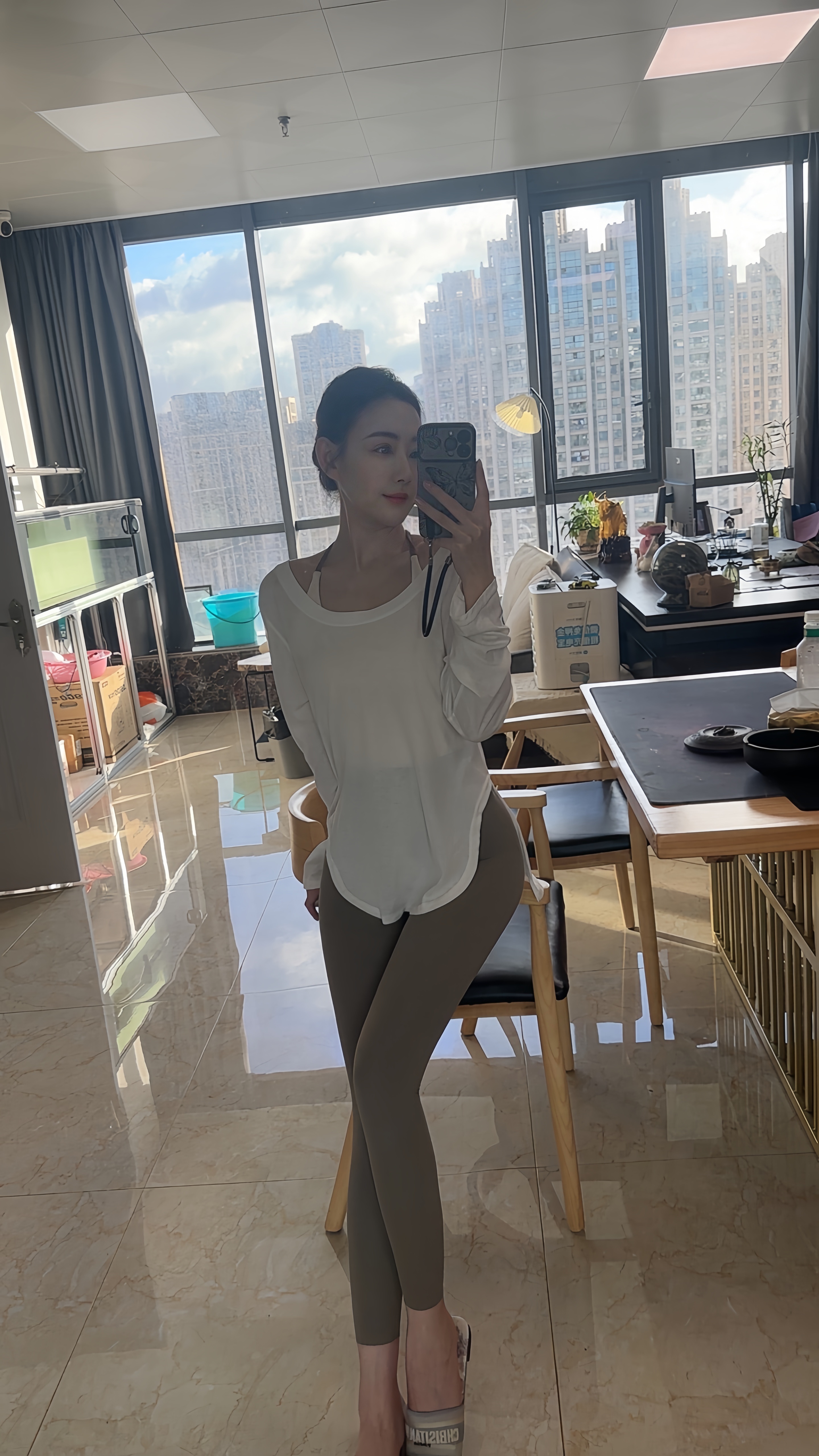 沐沐🎵暂休主播图片