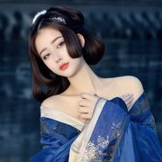 迪丽丹妮💞勇敢冲