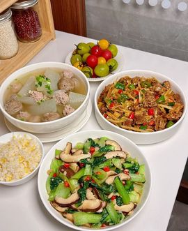 雨晴❤️求一道光！主播照片