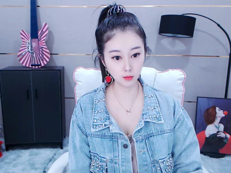 沁馨ღ求百元榜主播图片
