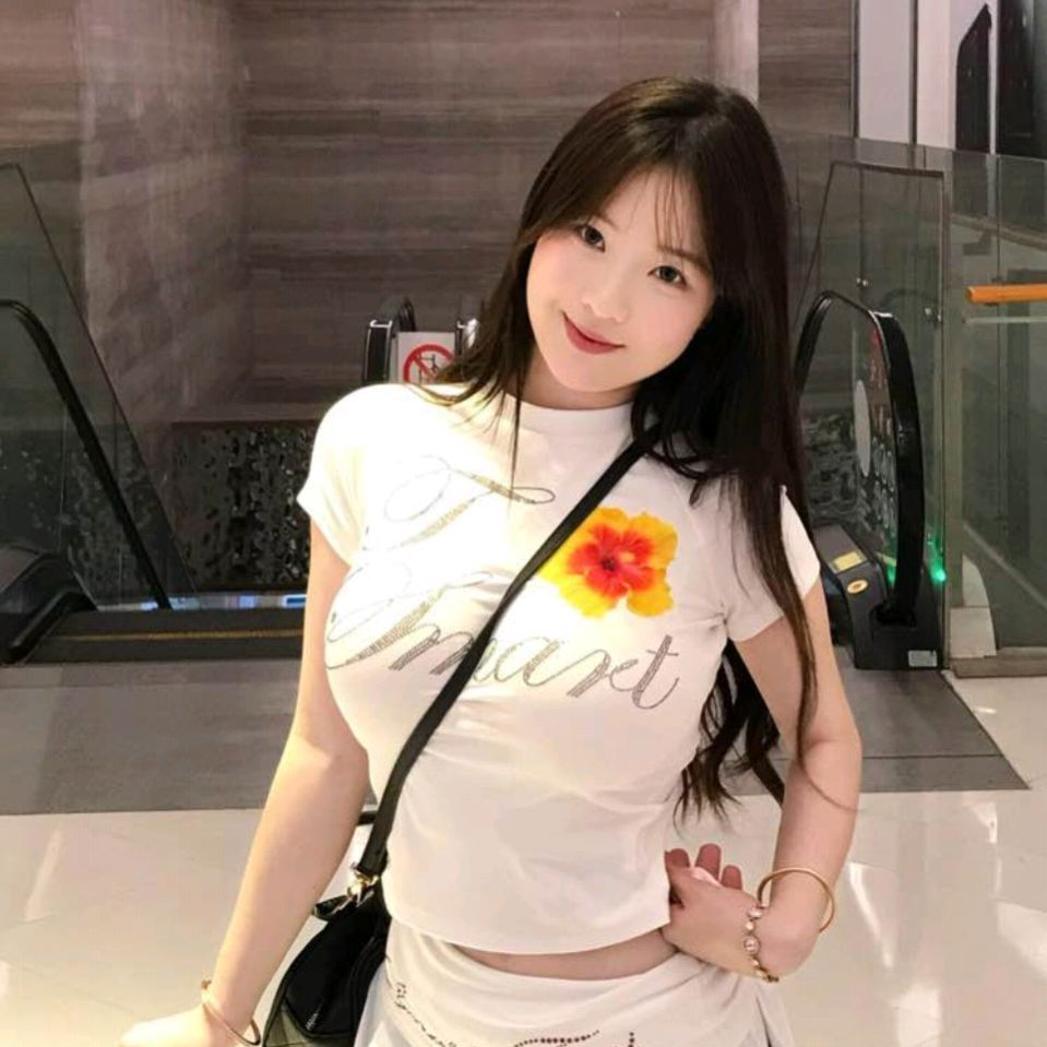 萌新宝宝w2QtRP海报